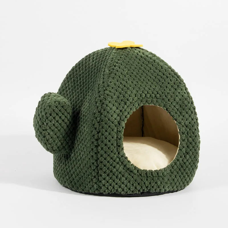 Dark green enclosed plush pet bed cave for cats and small dogs, diameter 45cm.