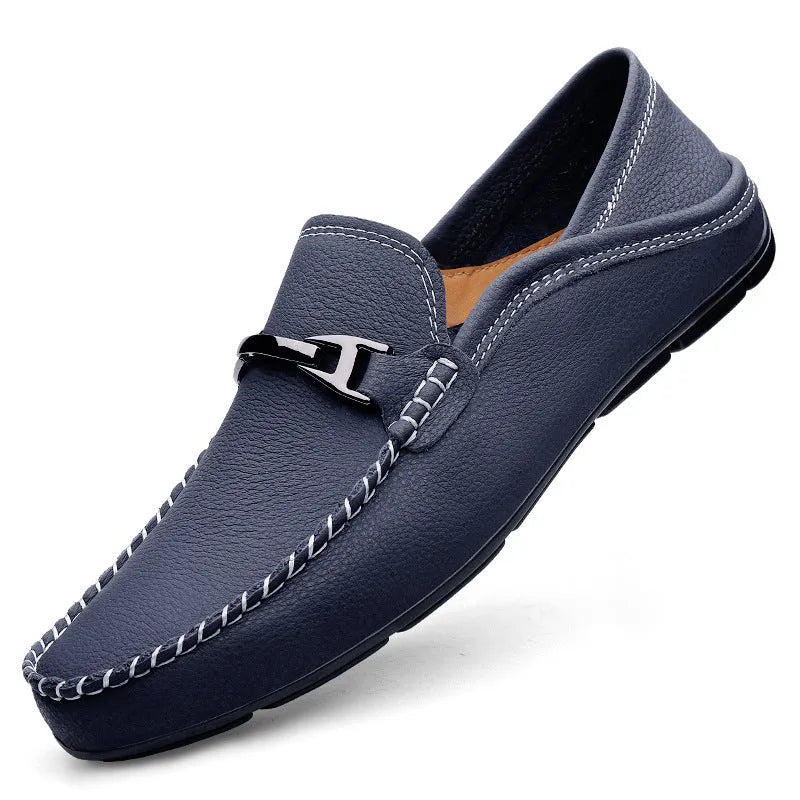 Breathable soft bottom slip-on casual shoes in solid colour with two-layer cowhide upper and rubber sole