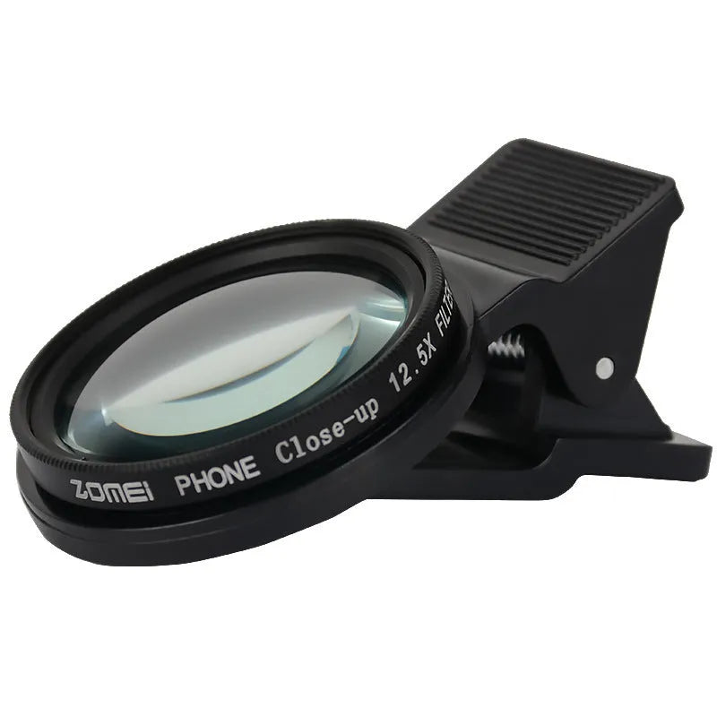 Smartphone macro lens with 37mm diameter and universal mounting clip for close-up photography