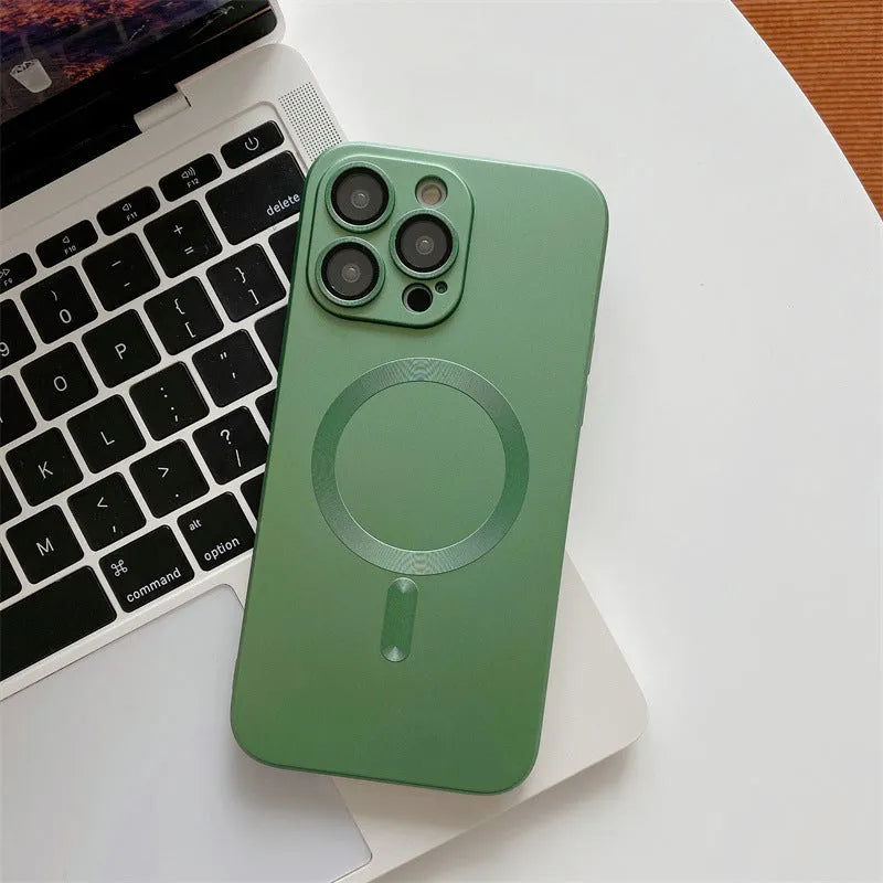 iPhone magnetic phone case with aluminium alloy frame showing lens protection and snap closure