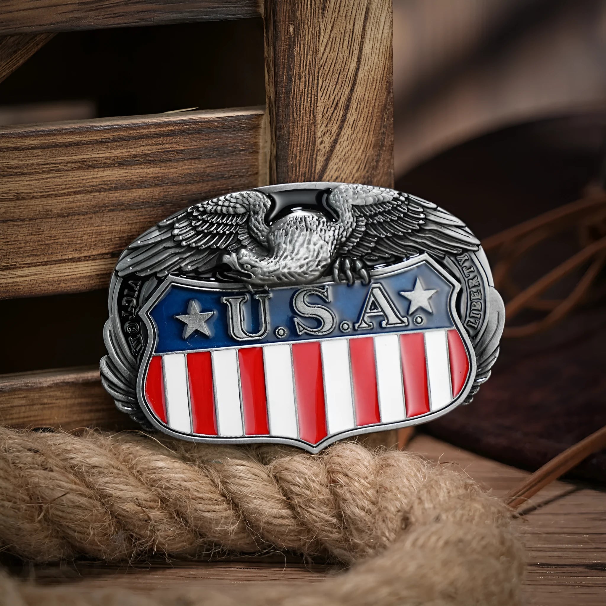Zinc alloy belt buckle with eagle design, smooth fastening, fits 3.8-4 cm wide belts