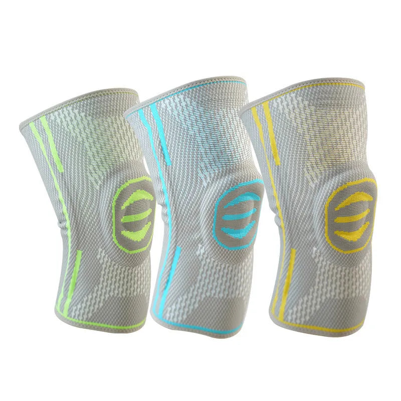 A green cotton knee pad for mountaineering and sports protection, shown in size M.
