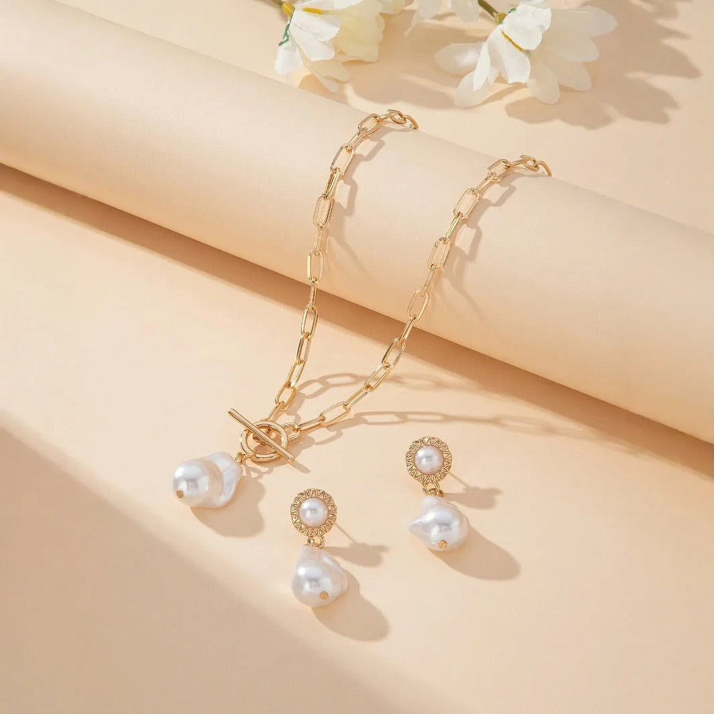 Gold colour baroque pearl pendant necklace and matching ear studs jewellery set