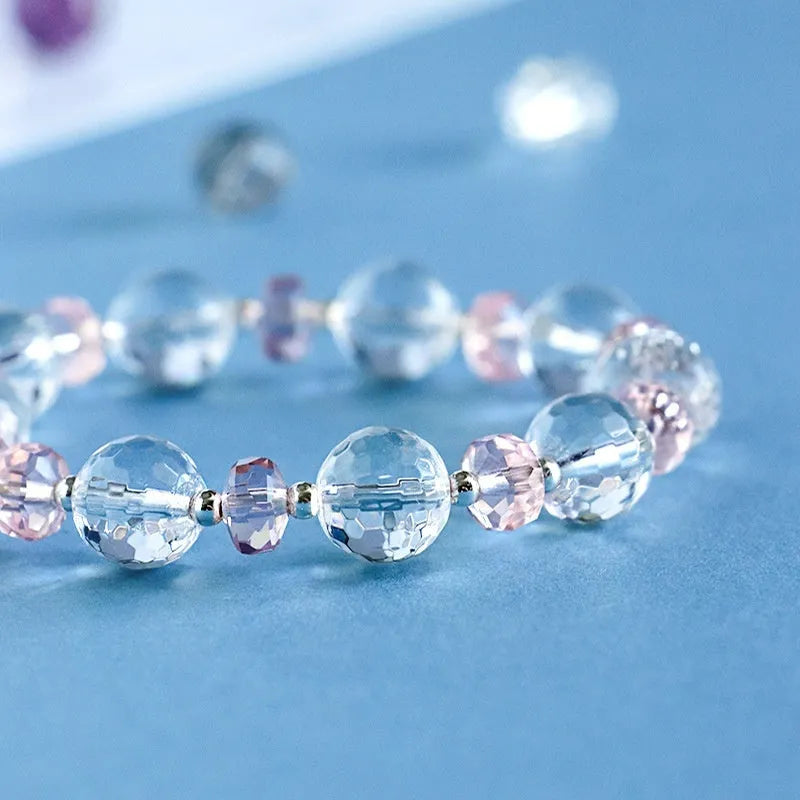 White crystal women's bracelet with lucky cat charm and adjustable electroplated design