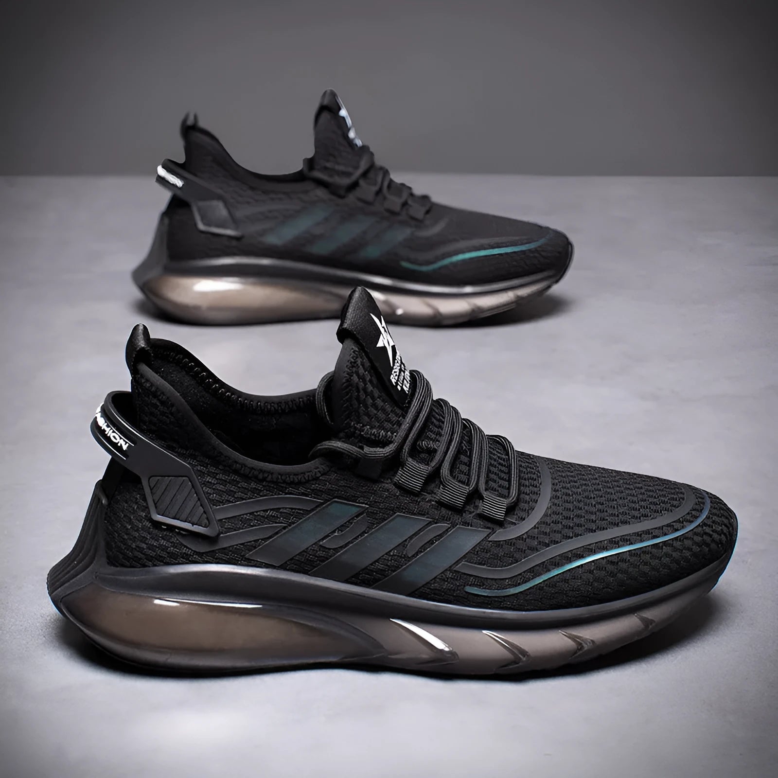 Men's breathable fly woven shock absorption sports casual shoes in openwork black, low heel