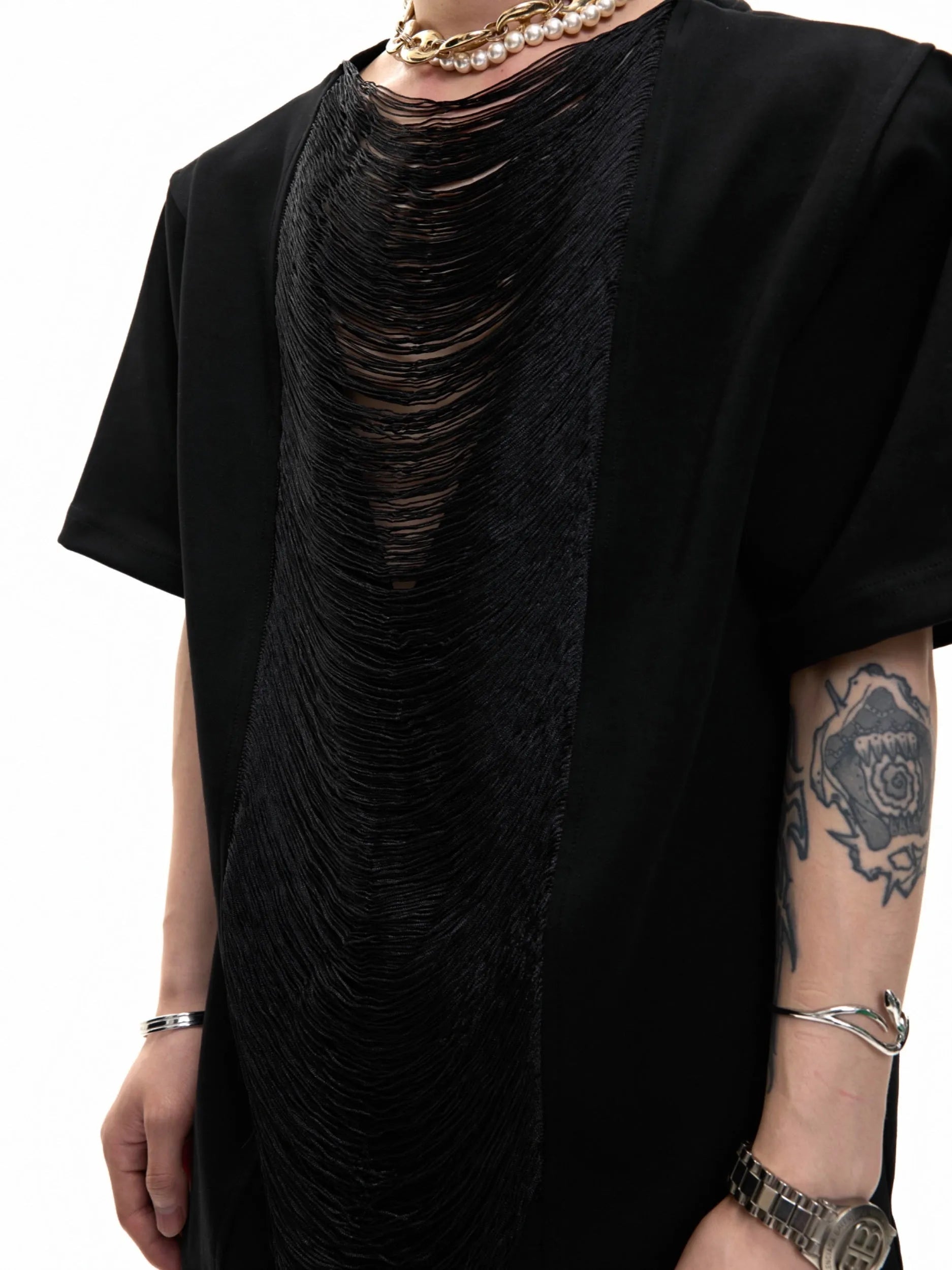Drum black men's loose fit V-neck T-shirt with short sleeves and tussle detail.
