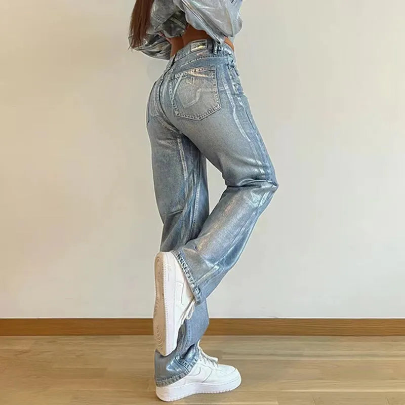 High waist straight leg denim jeans in washed blue with street hipster style and contrast colour details