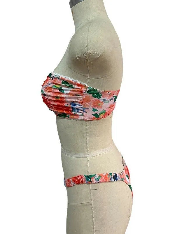 Floral print tube top bikini set in European style with lace details