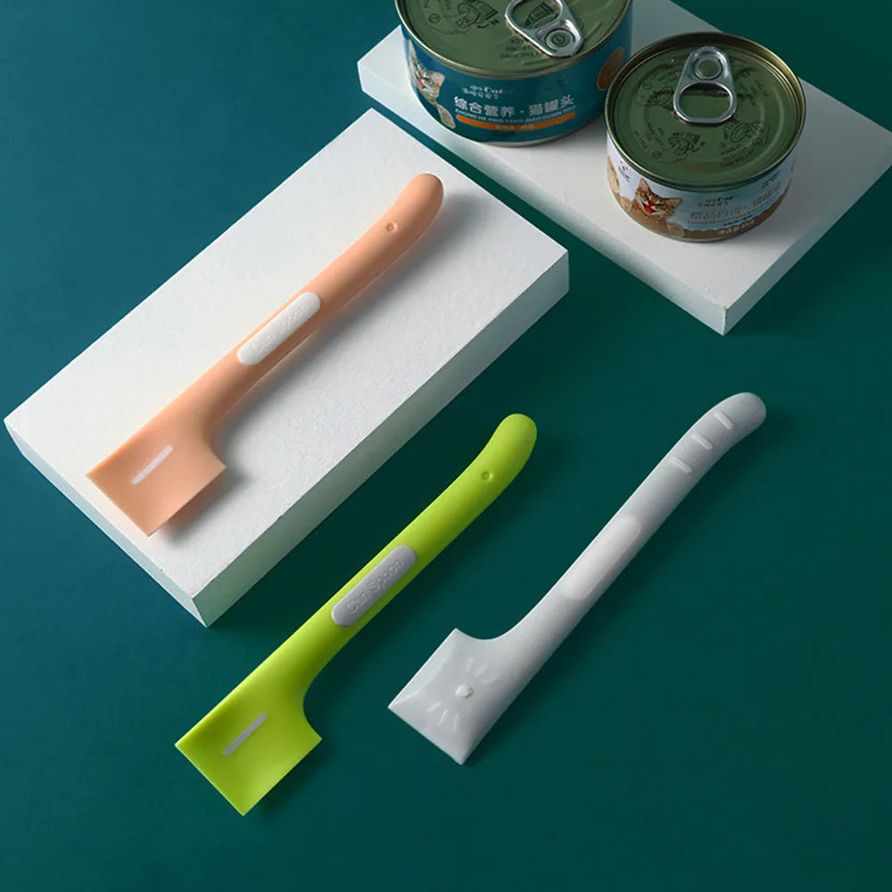 TPR pet food spoon with 16cm long handle for canned wet food serving