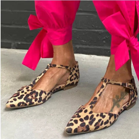 Women's leopard print pumps with pointed toe and chunky low heel, cross shoulder strap detail