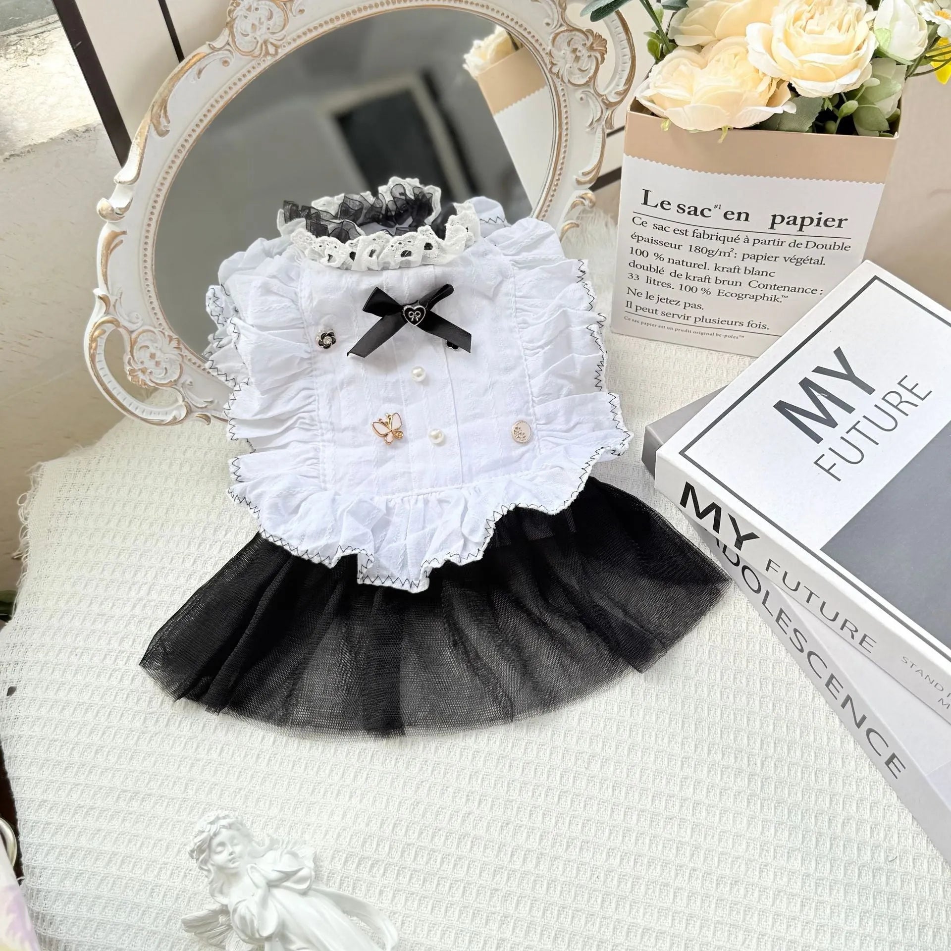 White polyester princess-style waltz gauze skirt for small to medium dogs.