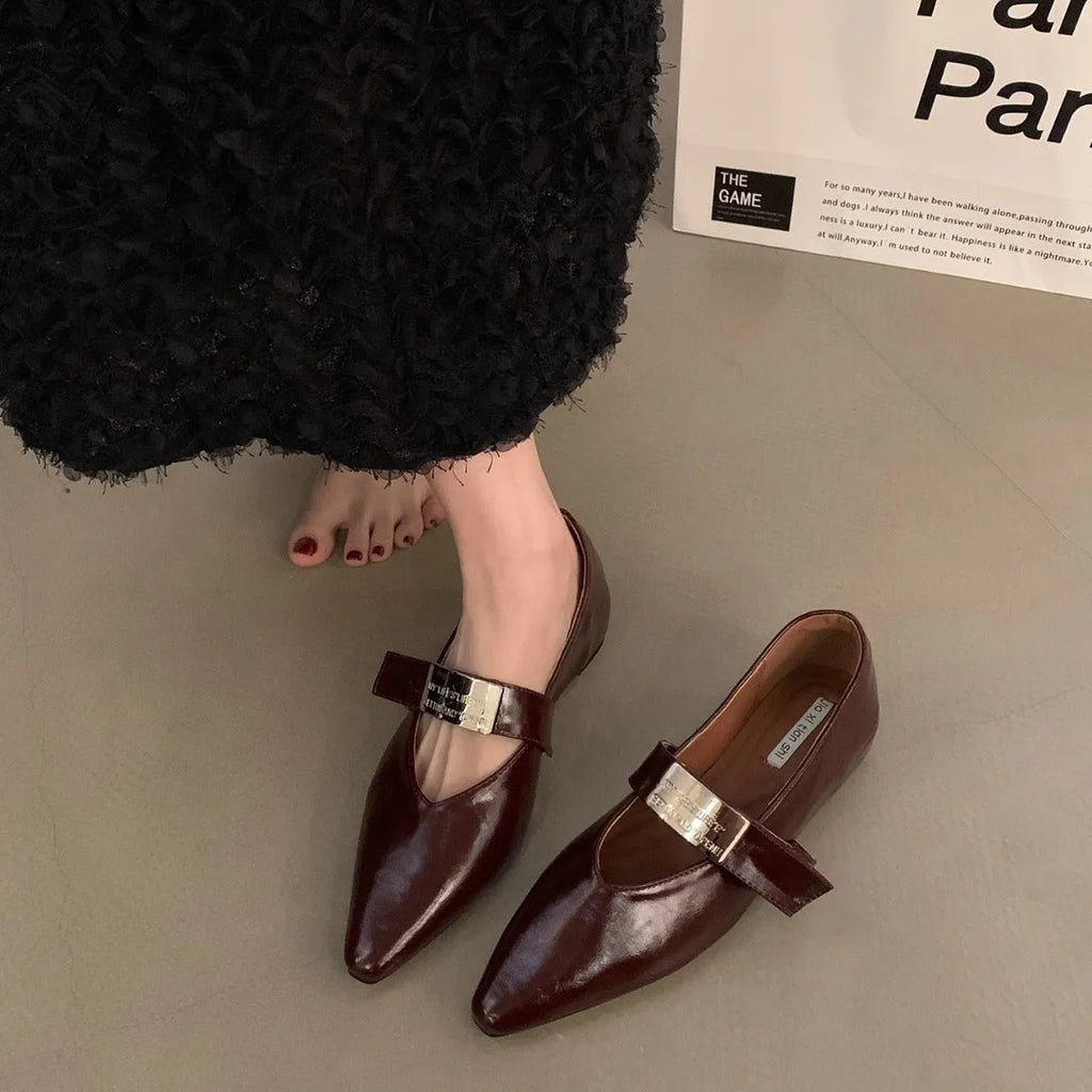 Women's silver Mary Jane shoes with pointed toe and buckle fastening in black or wine red