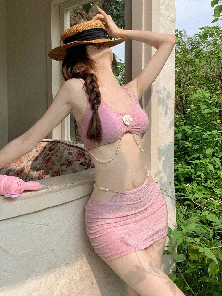 Bear Vacation three-piece polyester bikini set in pink and black colours with briefs style for swimming