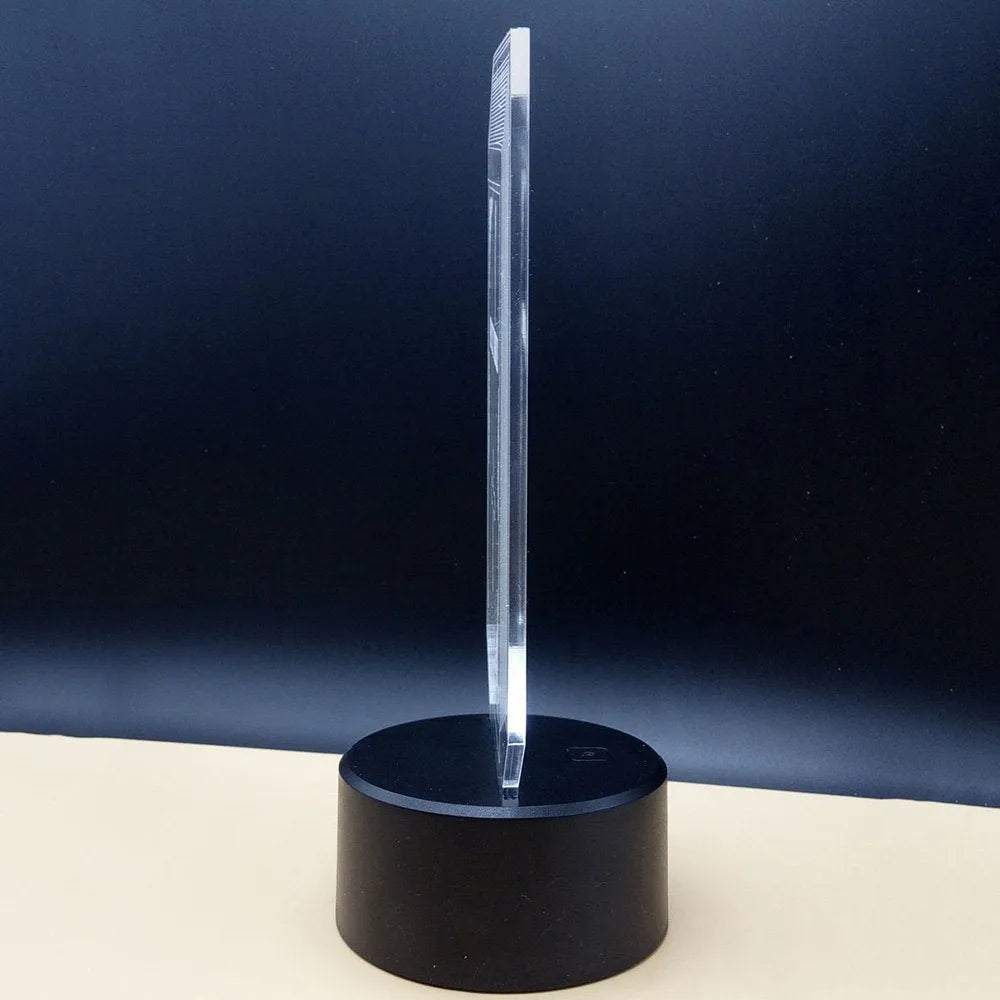 3D acrylic brain-shaped LED desk lamp with colourful lighting on a black ABS base.