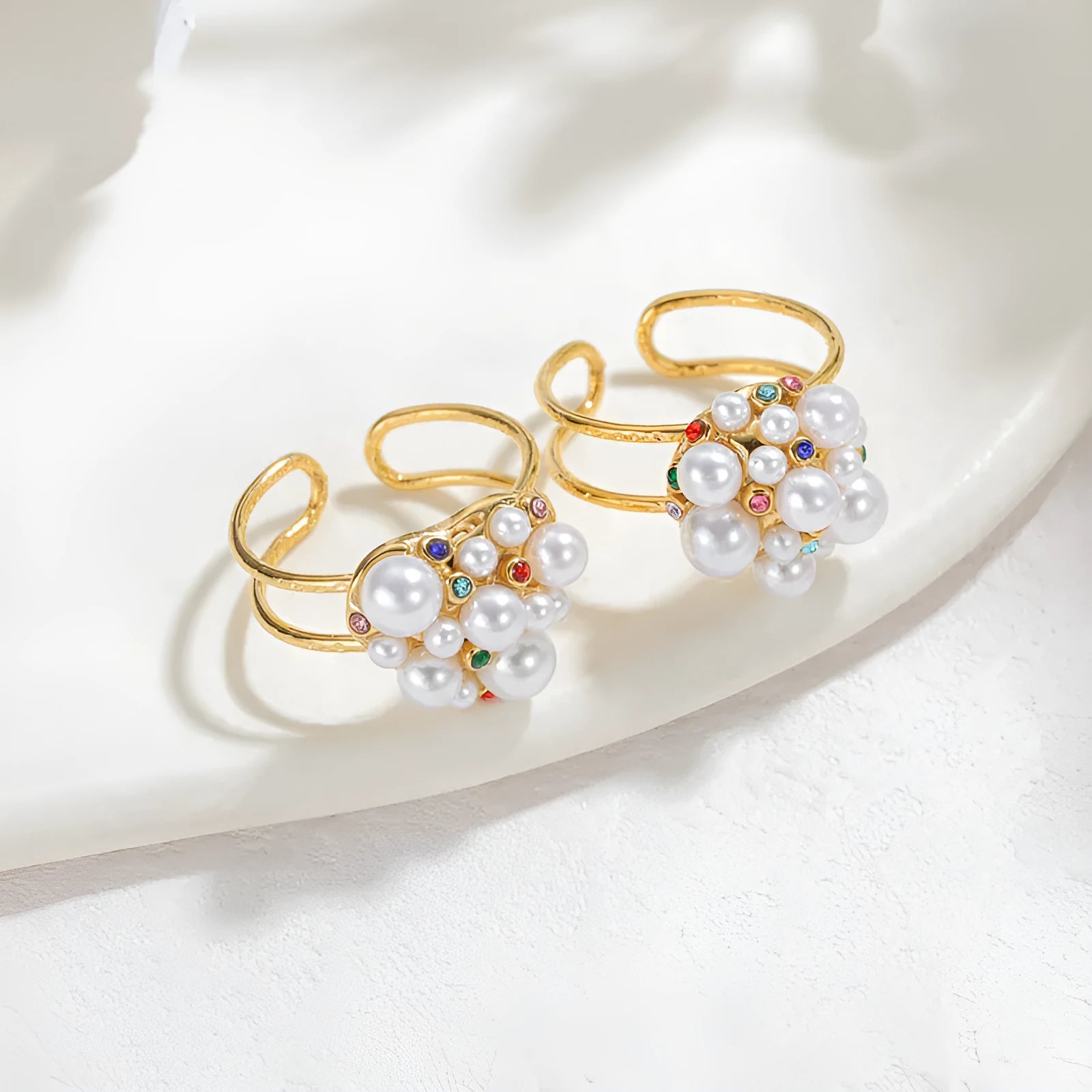 Adjustable stainless steel women's ring with pearl and zircon in round and heart shapes