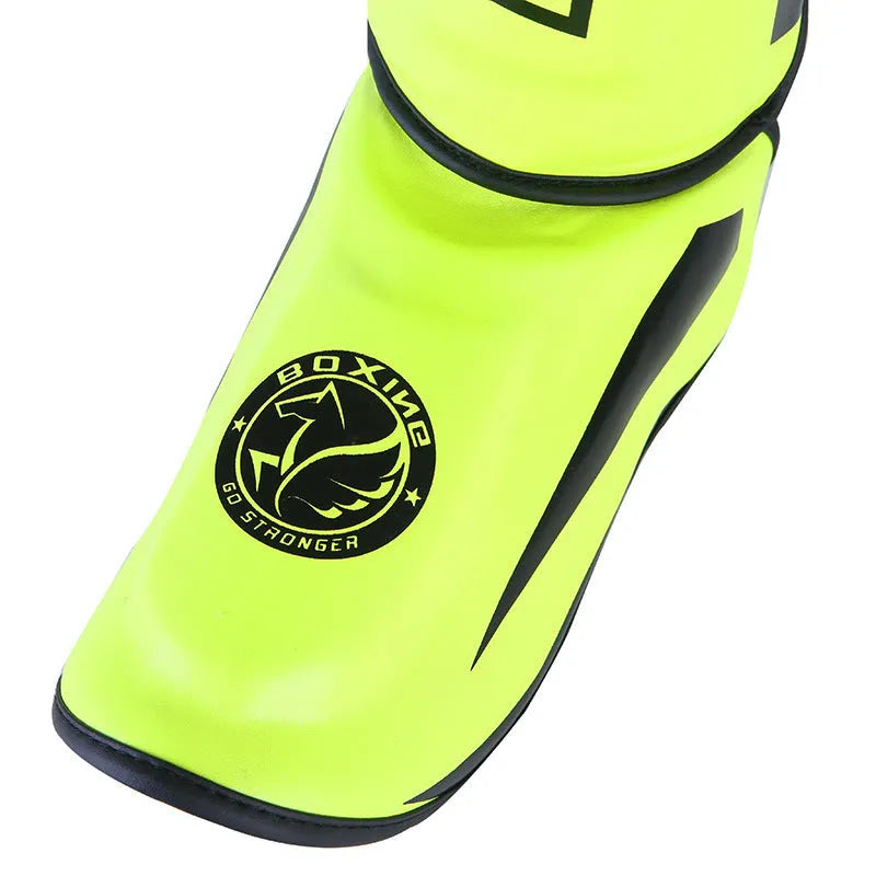 Junior adult boxing leggings in Black with PU and EVA foam padding