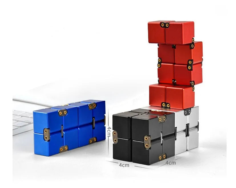 Zinc alloy infinity cube fidget toy showing rotating black cubes in 4cm metal construction