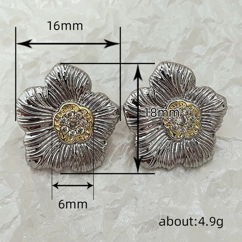 Retro gardenia stud earrings with two-tone colour and textured floral design