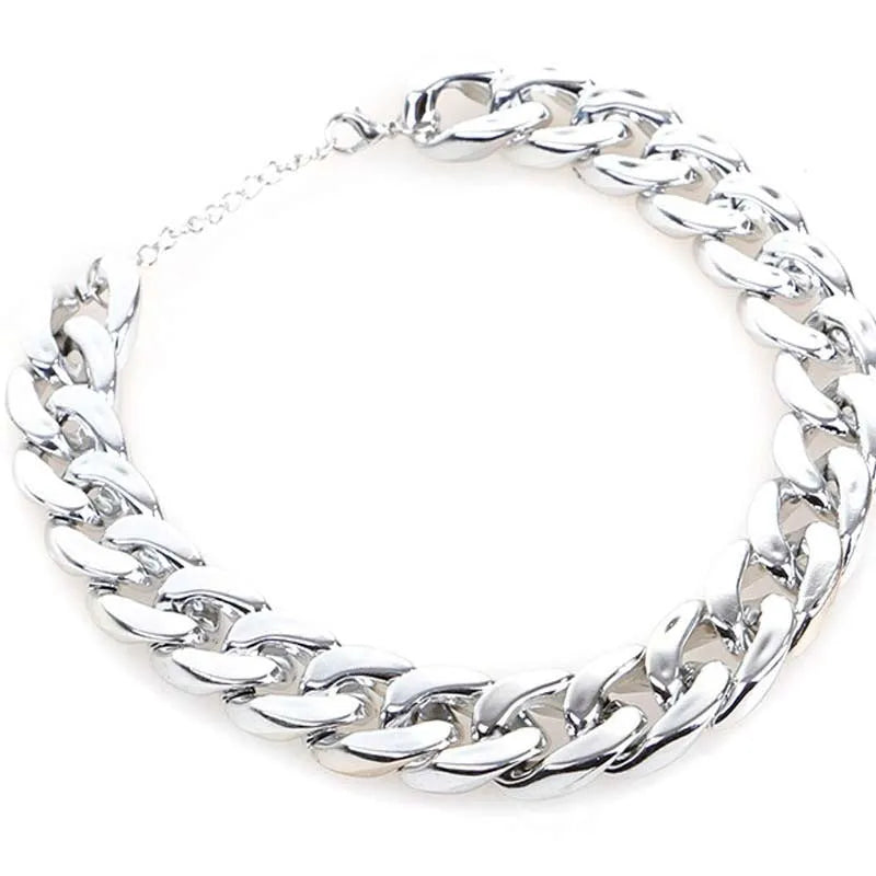 Adjustable dog chain collar in gold or white with twisted piece design for small and medium pets.