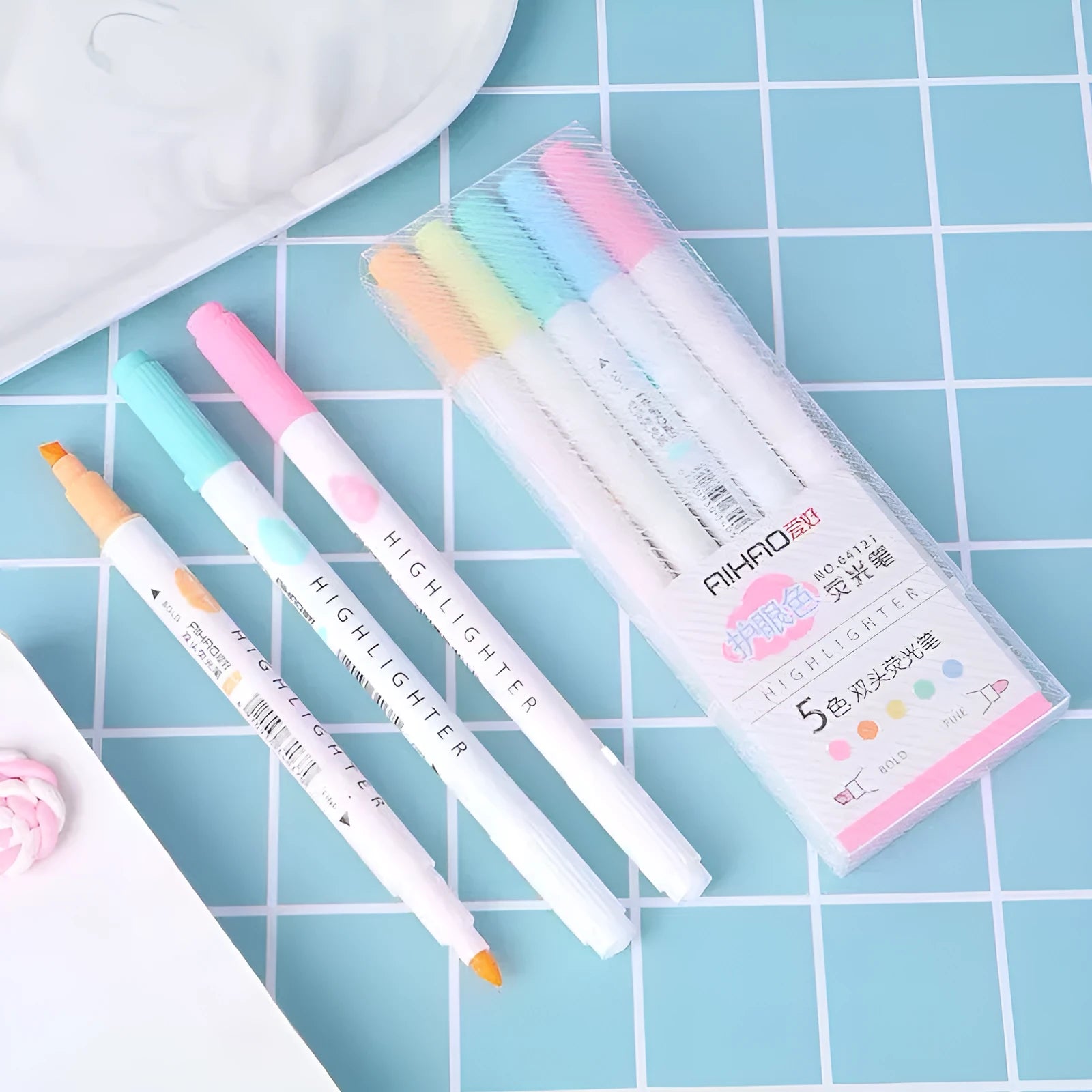 Set of five double-head highlighter gel pens with plug-in caps in assorted colours for study and office use
