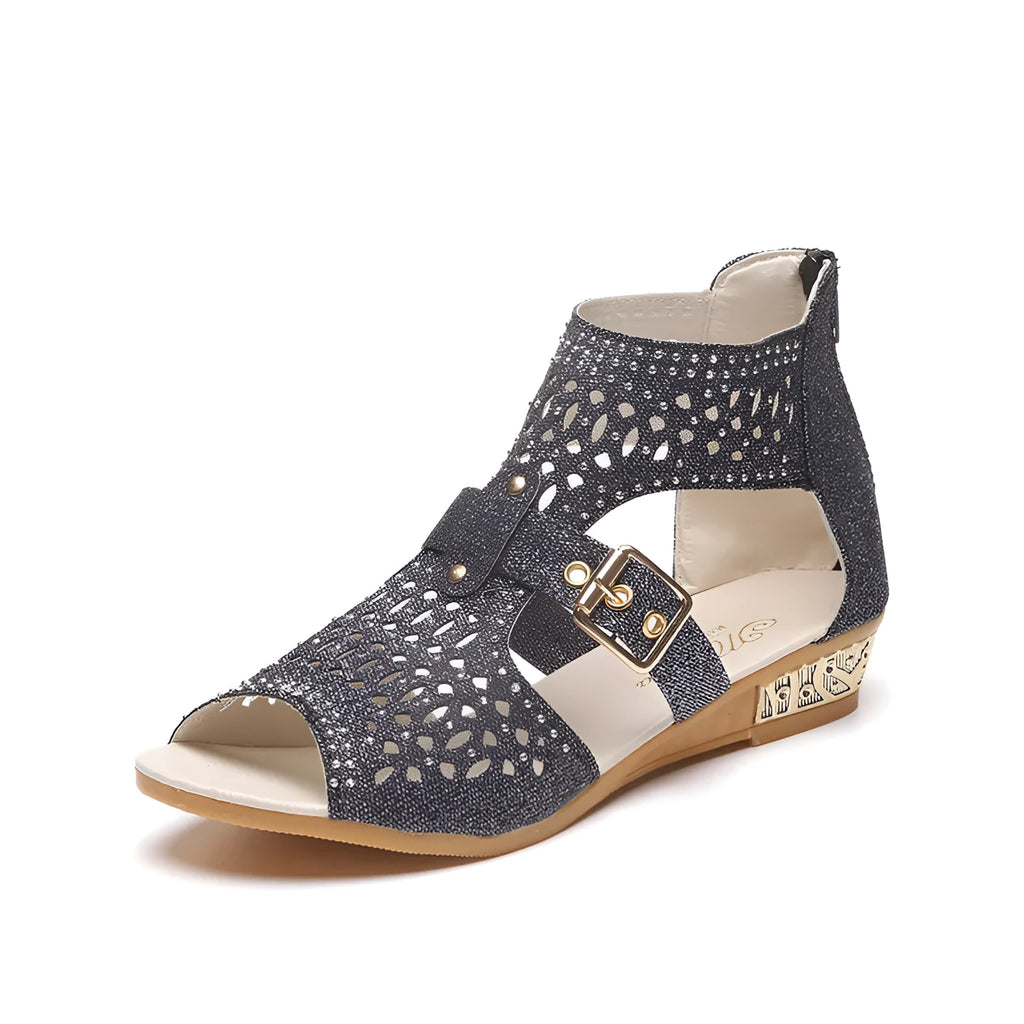 Women's artificial PU sandals with wedge heel and back zipper closure in beige colour