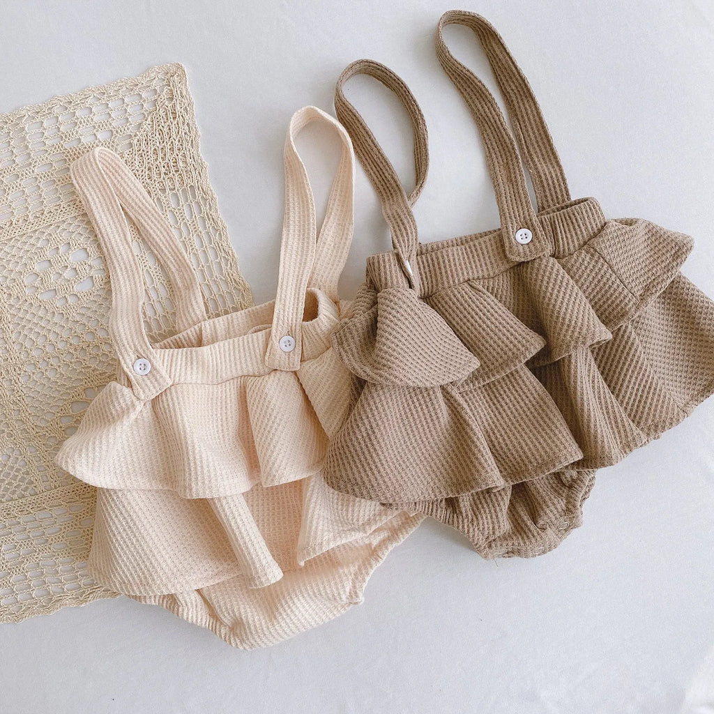 Cotton baby romper with triangle climb design and pleated lotus leaf style for 0-2 year olds