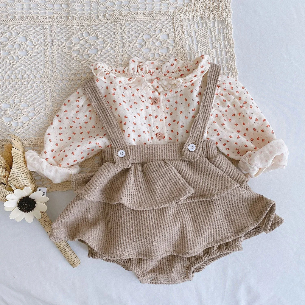 Cotton baby romper with triangle climb design and pleated lotus leaf style for 0-2 year olds