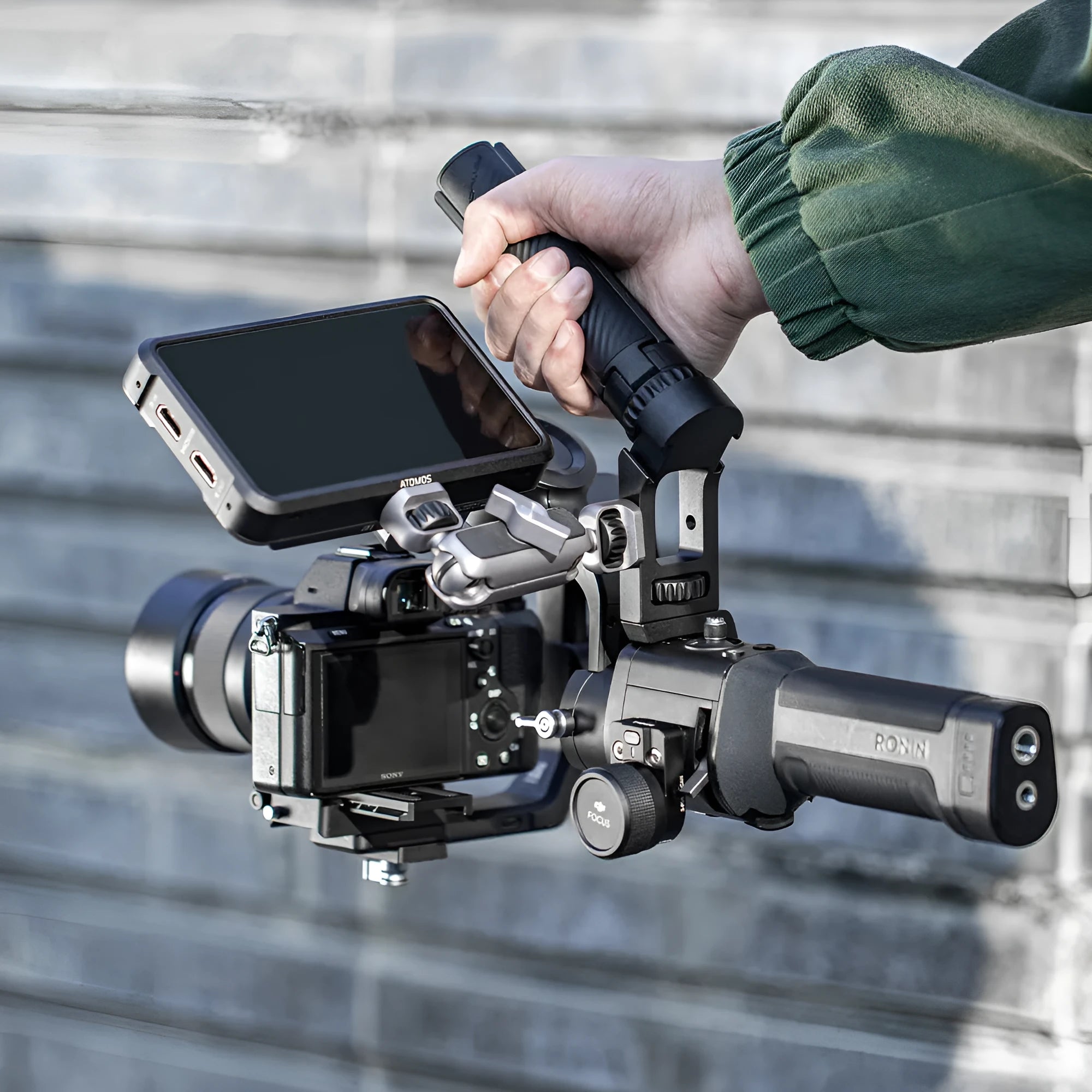 PGYTECH aluminium alloy mounting bracket for DJI Ronin S and SC gimbals with cold shoe and thread mounts.