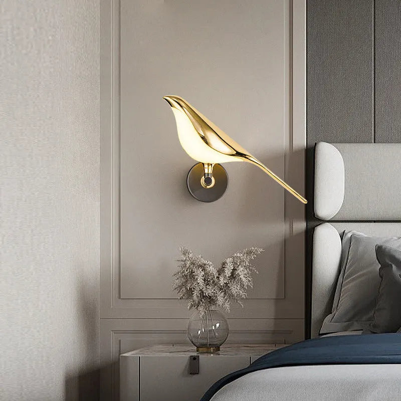 Modern simplicity magpie bird LED wall lamp in aluminium and zinc alloy, single-head style, for indoor installation