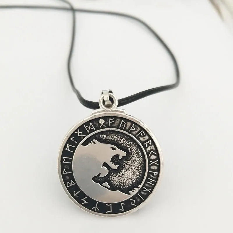 Viking pendant necklace retro silver alloy 40mm x 38mm on leather rope
