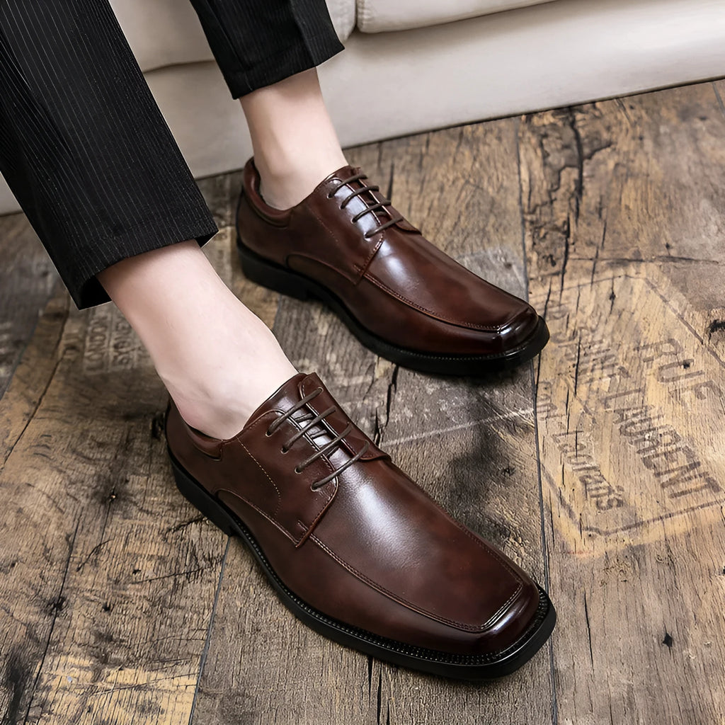 Men's black square toe leather business casual shoes with low-top ankle height