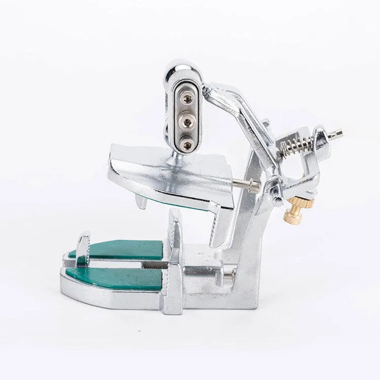 Korean jaw dental articulator with three adjustment points for model alignment