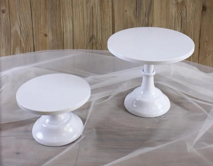 Three-tier black dessert stand with 25cm diameter plates for wedding cake buffet display