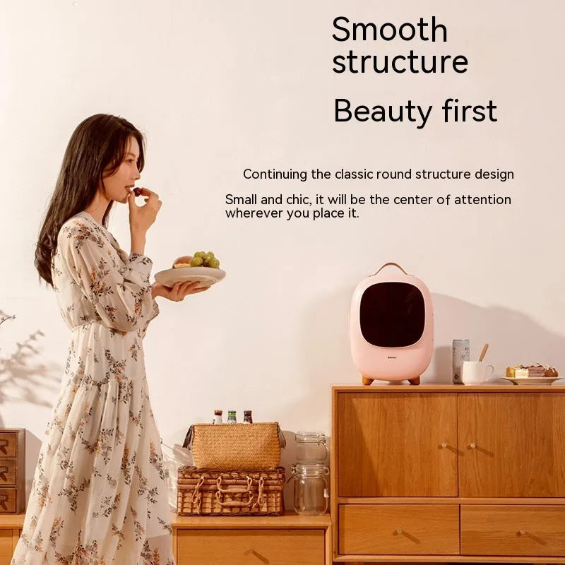 Small 8L mini beauty refrigerator in white with cooling and heating functions, EU plug, desktop size 360x275x290mm
