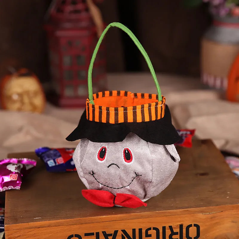 Halloween candy bag with pumpkin pattern measuring 16cm square