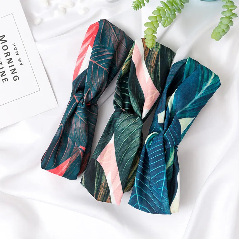 Red banana leaf cross pattern cloth headband for women's hair