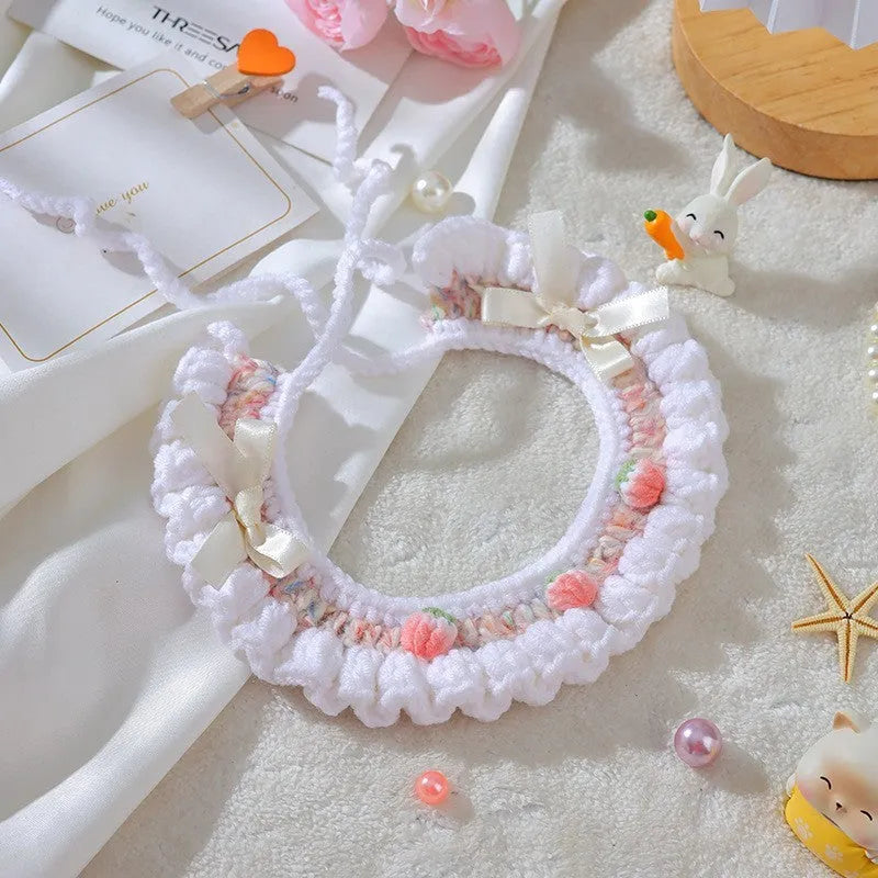Handmade wool woven cat collar for British Shorthair kittens with embroidery decoration in cartoon style