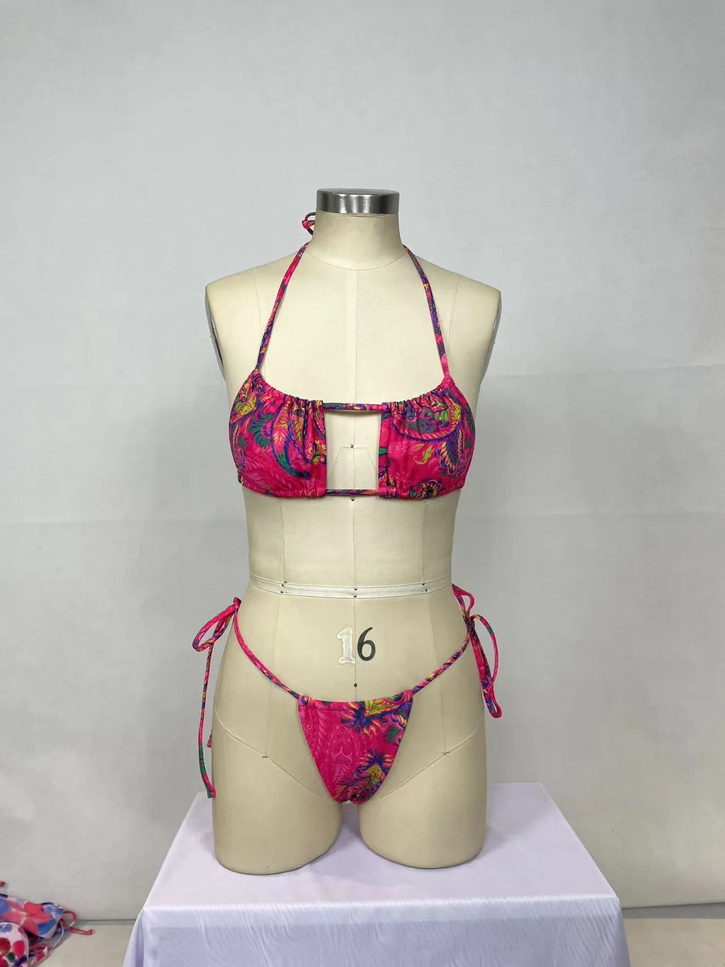 Pink printed women's bikini two-piece set with briefs bottom for swimming