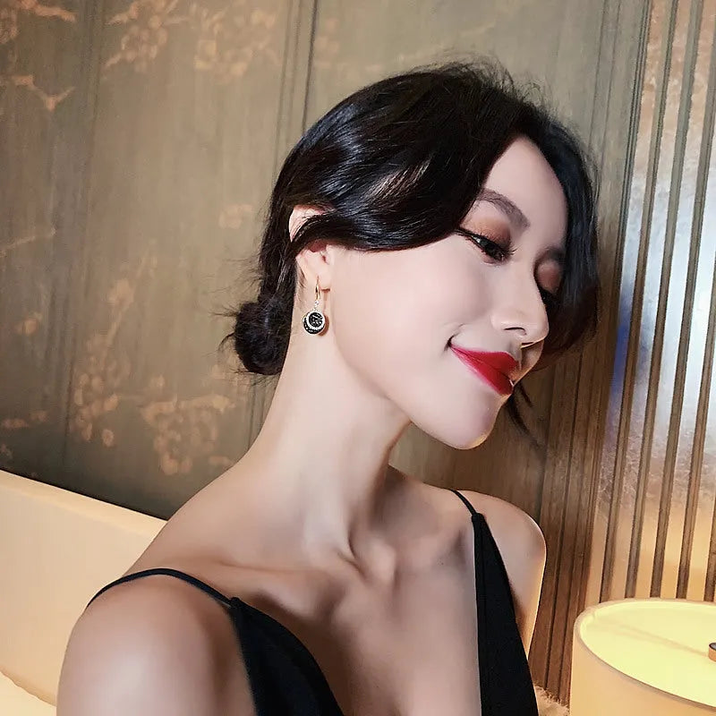 Black geometric round piece alloy earrings with retro Hong Kong style measuring 3.6cm long