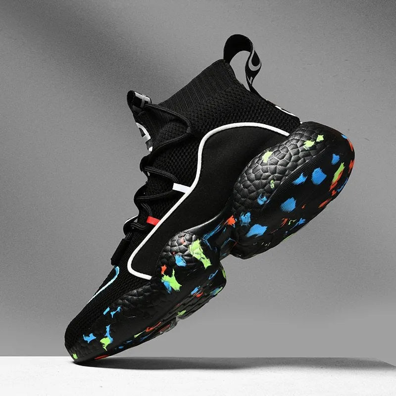 Men's camouflage pattern sneakers with mesh upper and vulcanised rubber flat sole.