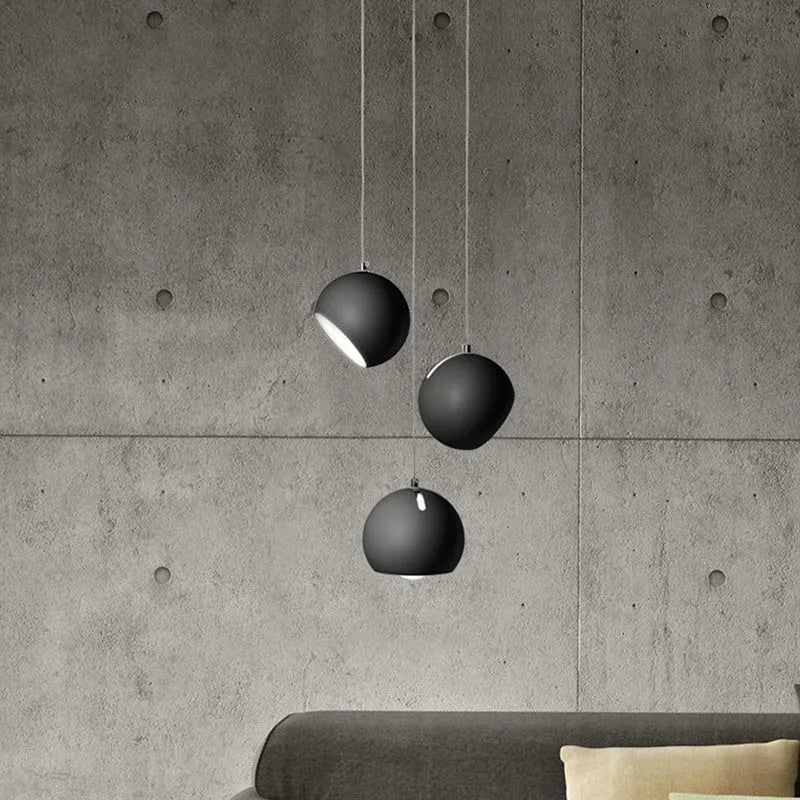 Nordic style ball chandelier table lamp in moon white finish with creative art design