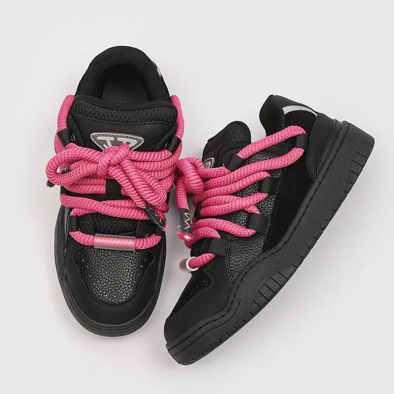 Unisex casual shoes with thick flat rubber sole and lace-up front in four colour options