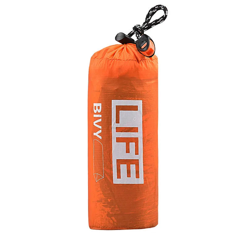 Outdoor single layer warm tent in PE aluminium foil, envelope style, with outer carry bag