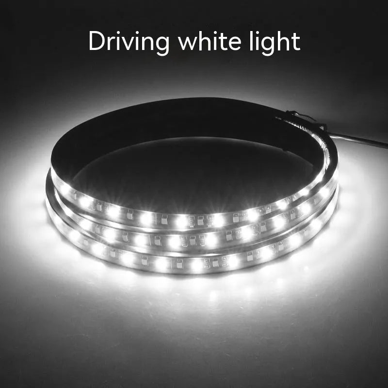 Pedal Streamer bicycle side steering yellow light lamp with long white-yellow PVC streamer on wheel.