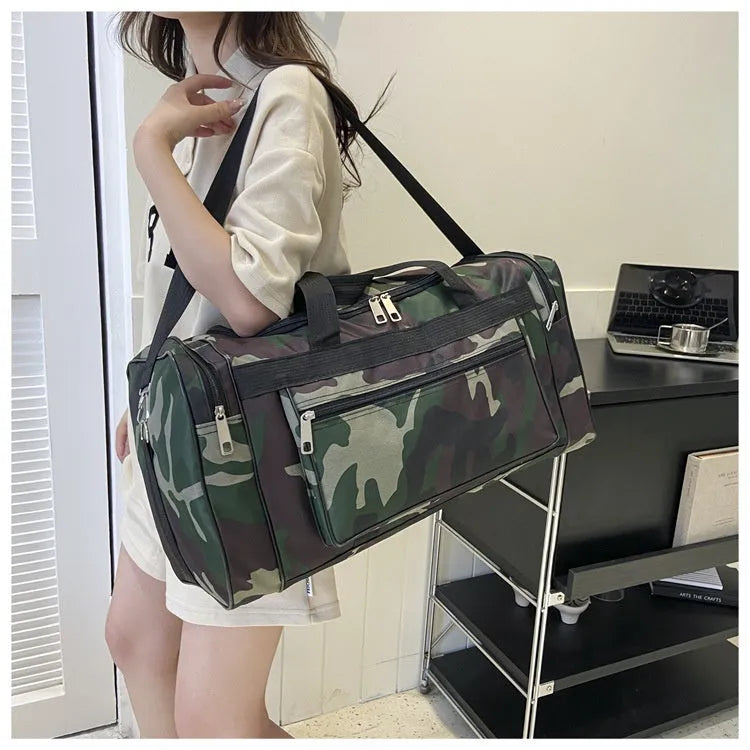 Camouflage coloured waterproof fabric luggage bag with below 20L capacity