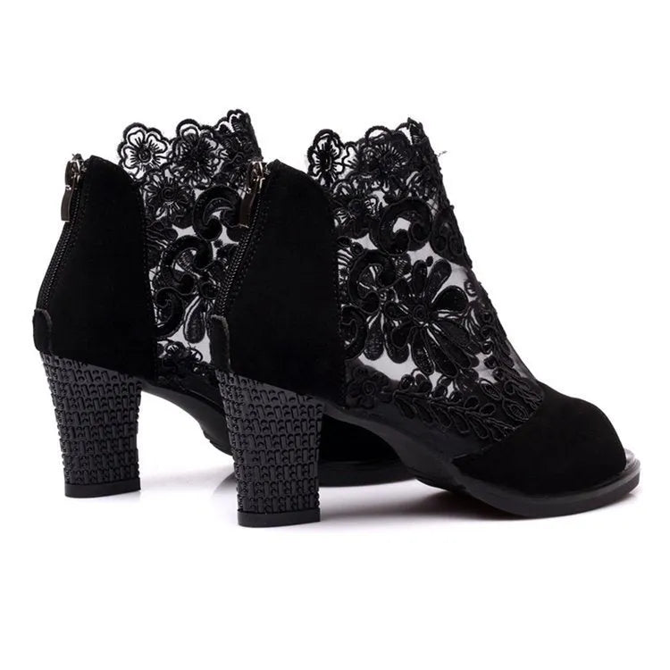 Women's black lace gladiator sandals with square high heels and zip closure