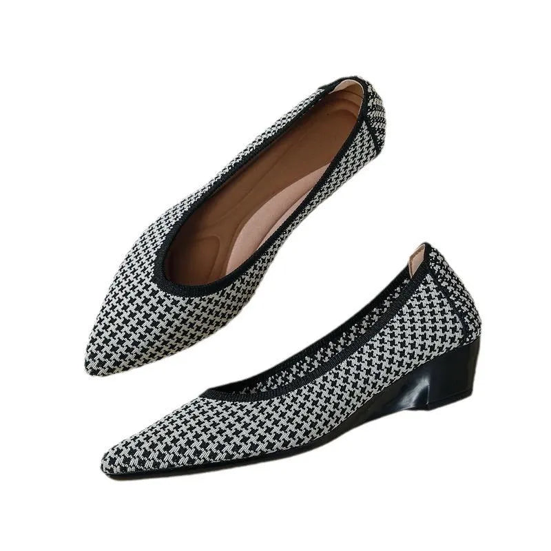 Women's pointed toe wedge pumps with flyknit mesh upper in leopard print and apricot colours