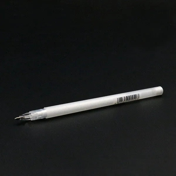 Touchnew hand-painted highlight pen in golden, silver and white colours for black card artwork