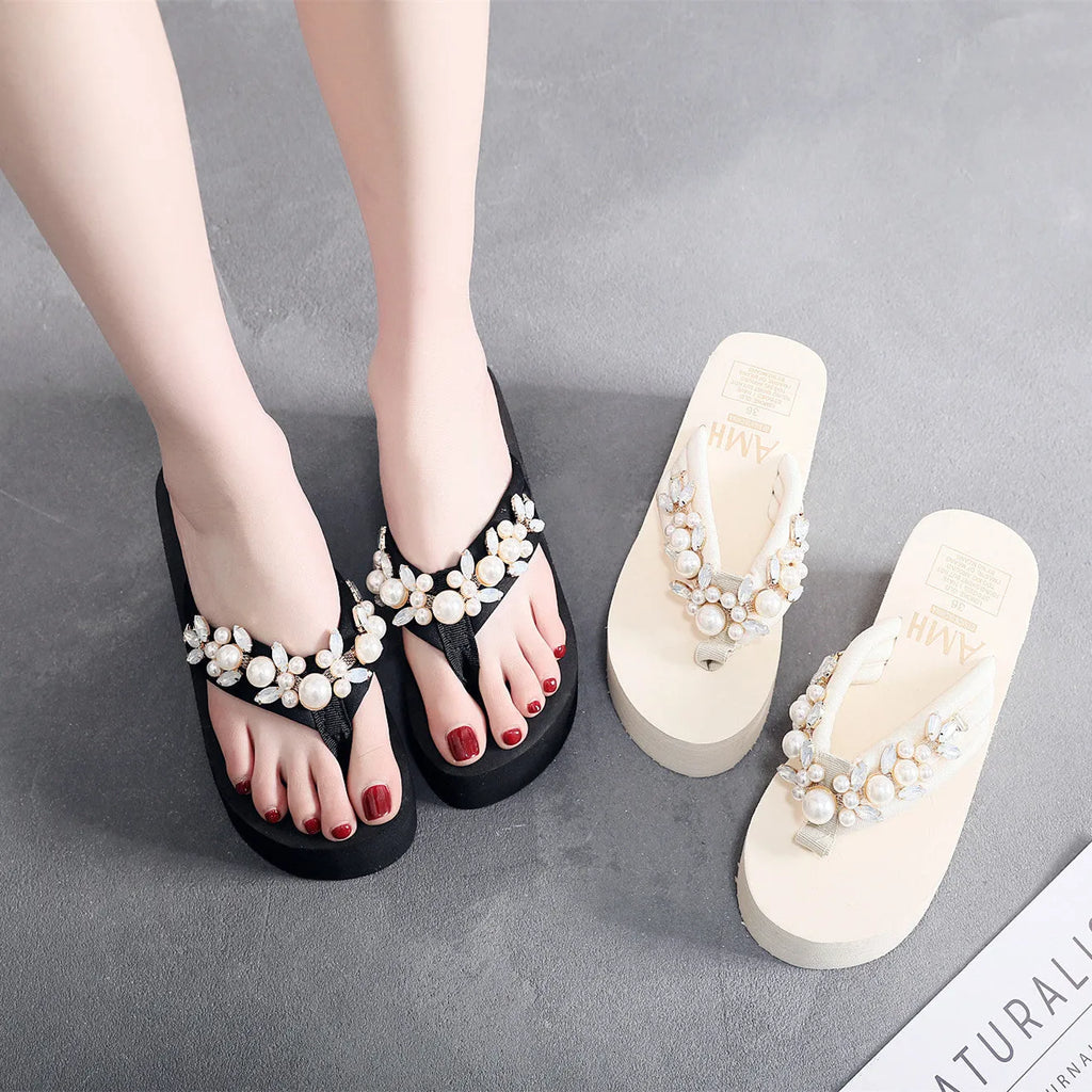 Women's high-heeled flip-flops with cotton fabric upper in black or beige colour