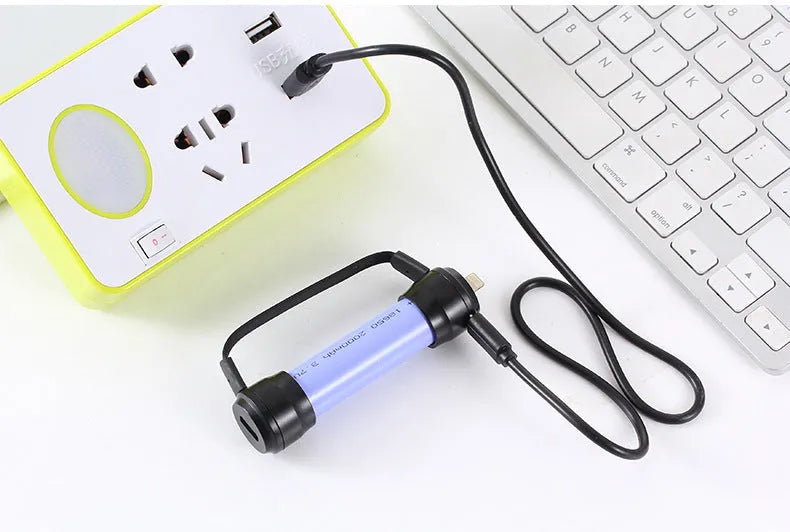 Mini portable keychain emergency charger with 18650 lithium battery for mobile phones